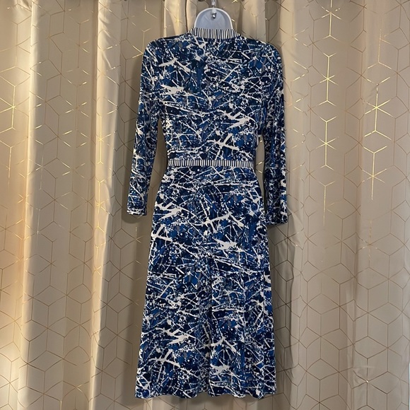 My favorite wrap dress ever! - Picture 4 of 6